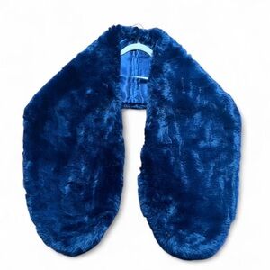 Beautelicate faux fur shawl or wrap with a satin lining,navy blue